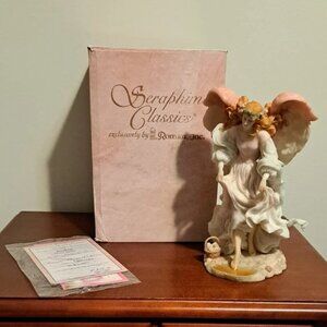 Seraphim Classics Phoebe Heart's Content 2002 Angel Figurine With Membership Pin